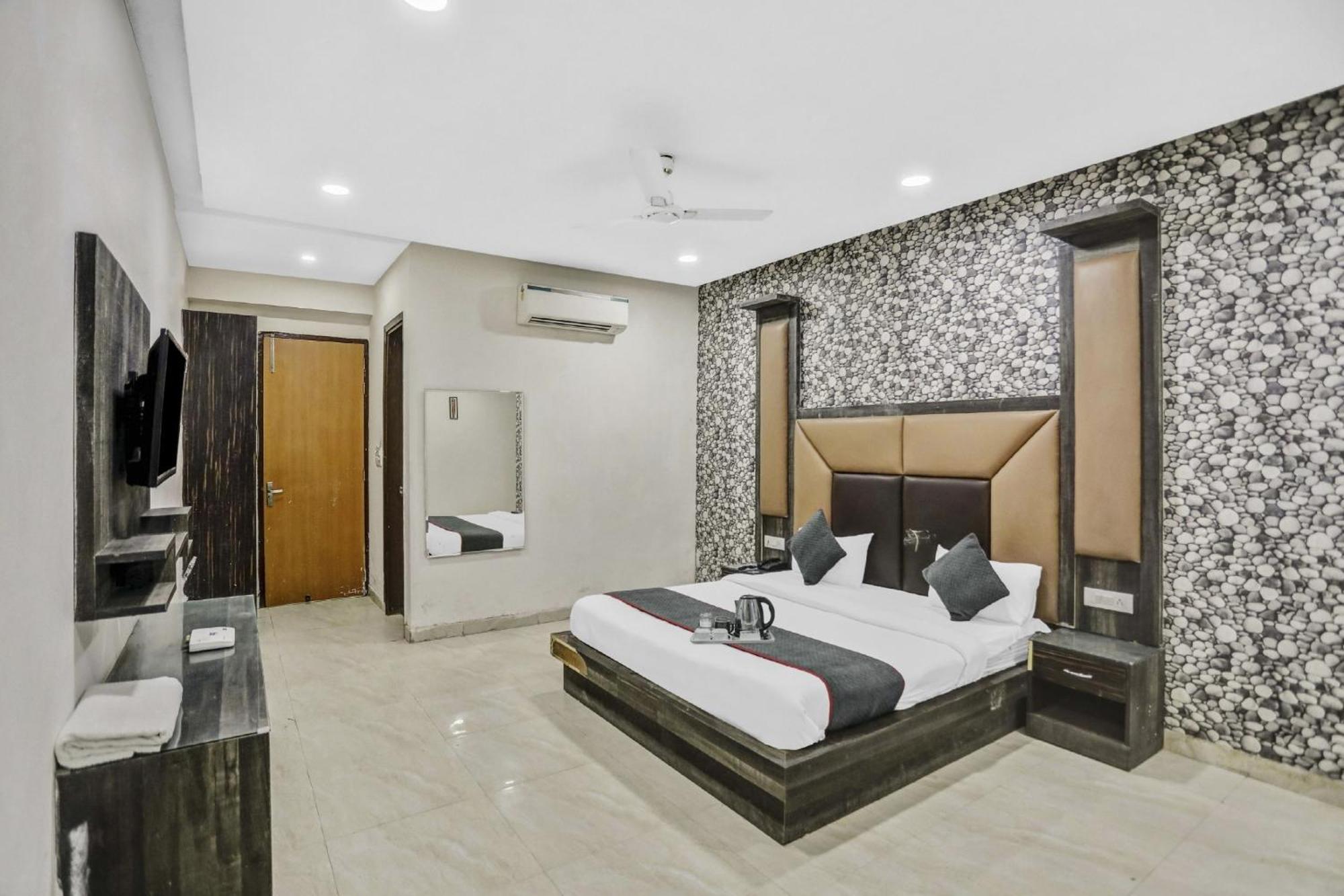 Townhouse 22956 Hotel Grand Residency Delhi (National Capital Territory of India) Exterior foto