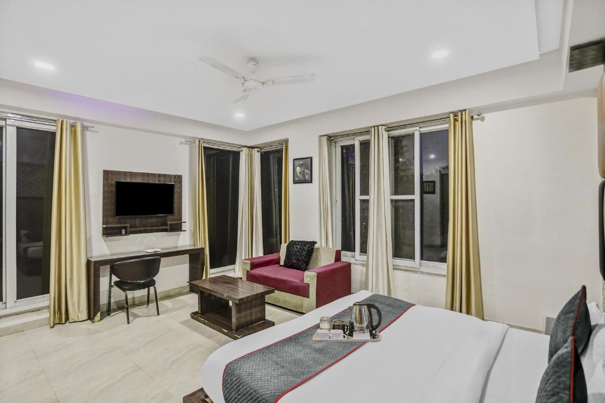 Townhouse 22956 Hotel Grand Residency Delhi (National Capital Territory of India) Exterior foto