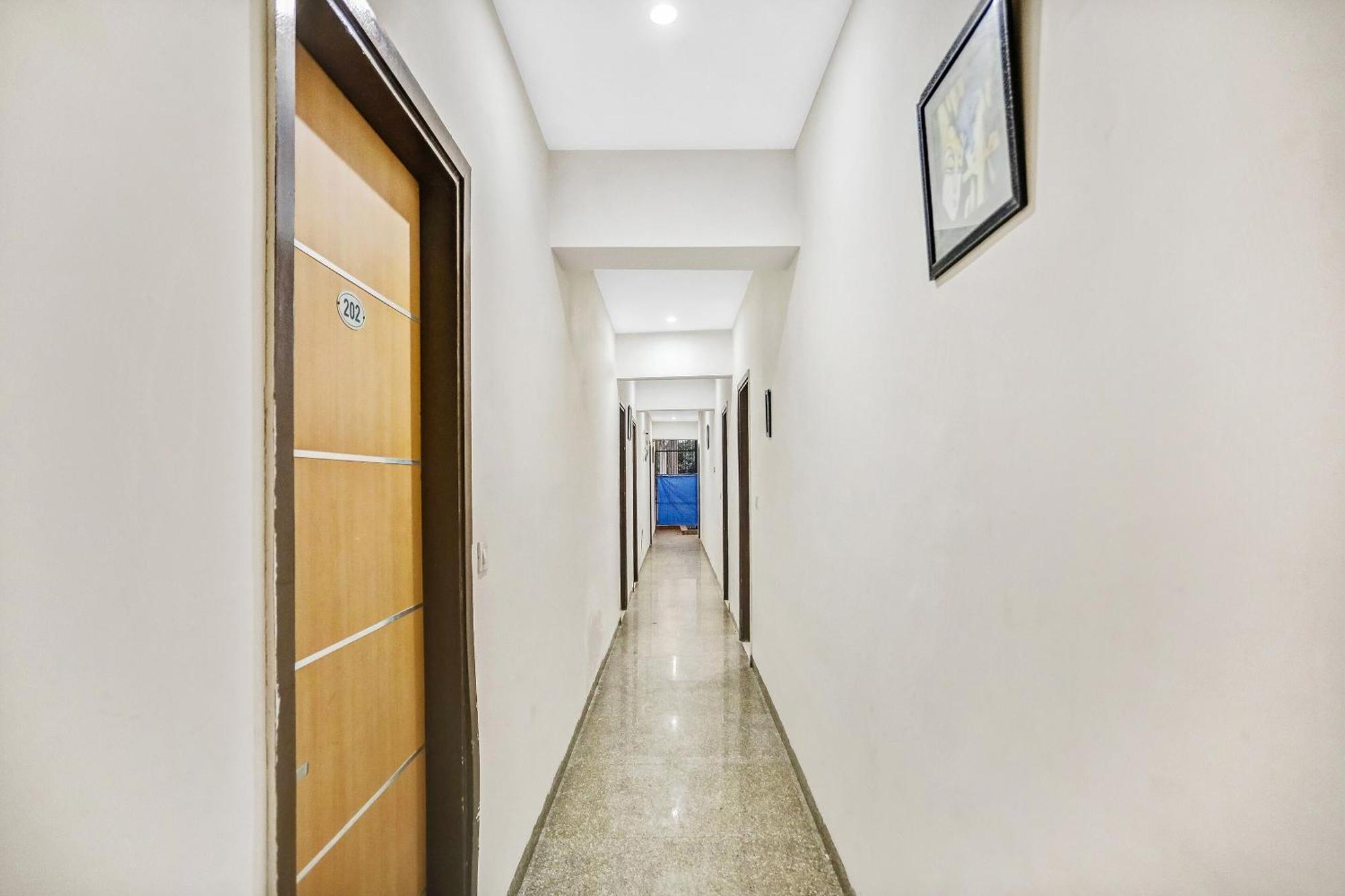 Townhouse 22956 Hotel Grand Residency Delhi (National Capital Territory of India) Exterior foto